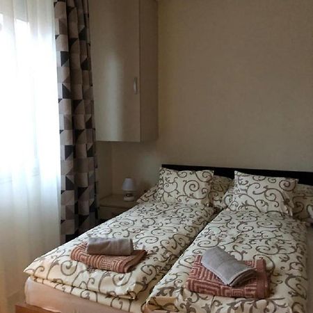 Jacint Apartman Bed & Breakfast Hajdúszoboszló Eksteriør bilde