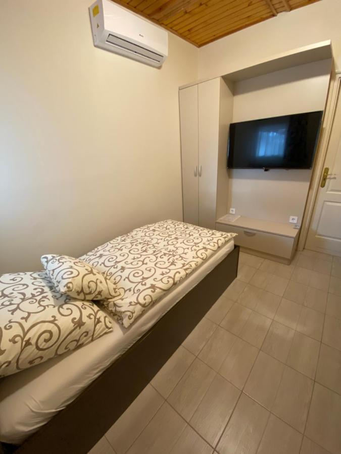 Jacint Apartman Bed & Breakfast Hajdúszoboszló Eksteriør bilde